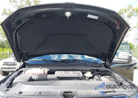 2025 Ram 1500 Big Horn 4X4 5'7 Box from USA, damaged, VIN 1C6RRFFG9SN575571